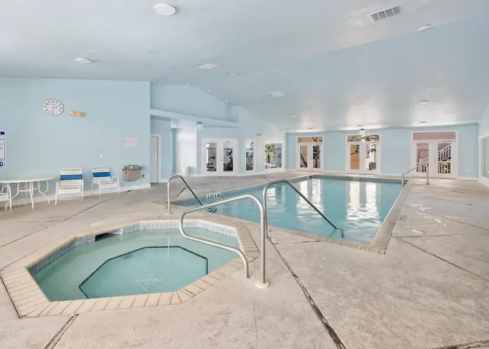 Parrot-dise 13au By Pkrm Apartment Pensacola